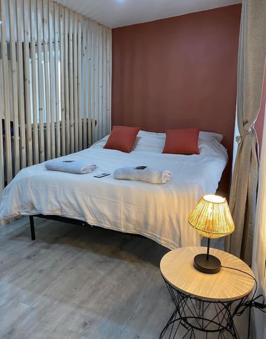 Appartement Loft Terracotta มาโนสก์ ภายนอก รูปภาพ