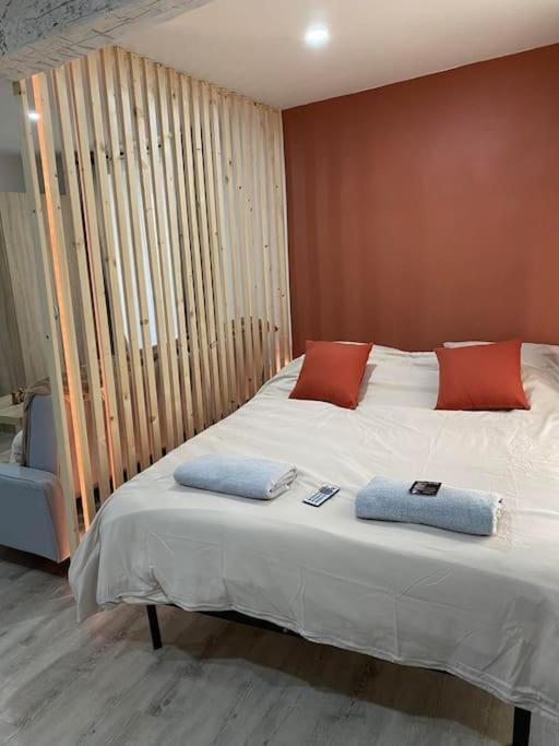 Appartement Loft Terracotta มาโนสก์ ภายนอก รูปภาพ