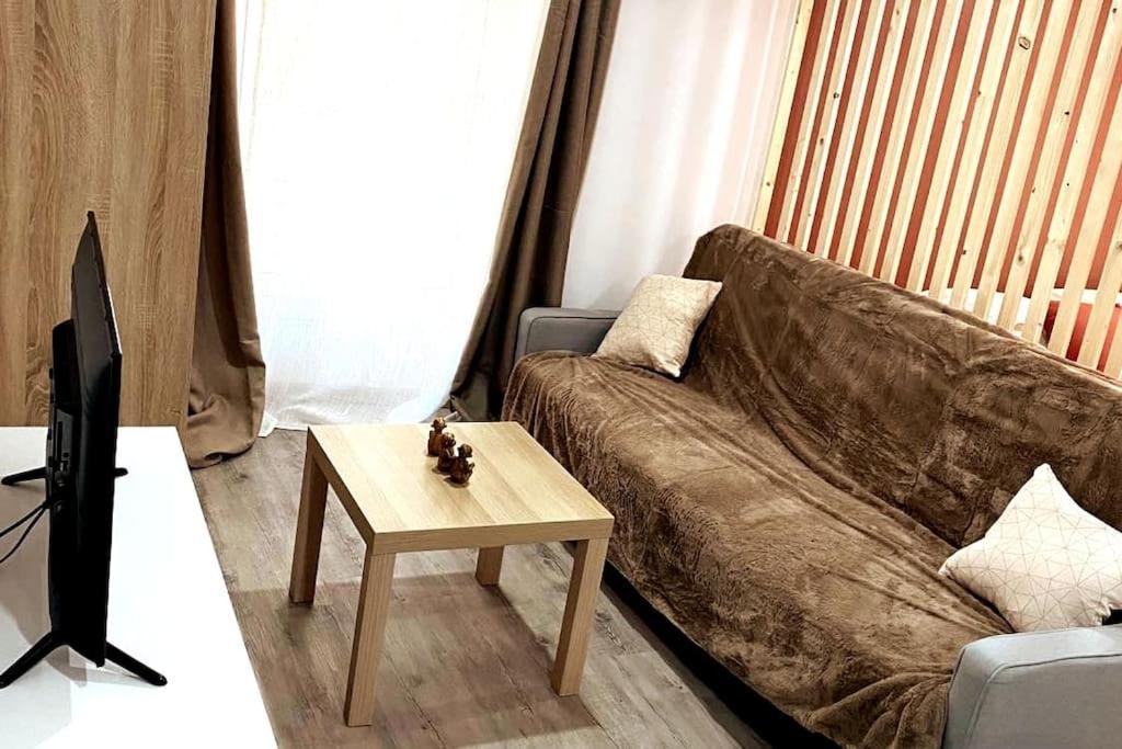 Appartement Loft Terracotta มาโนสก์ ภายนอก รูปภาพ